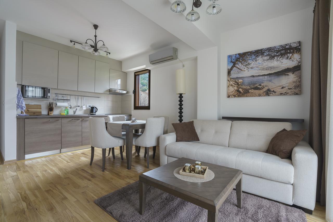 Apartments Lora Jadranskij Put บุดวา ภายนอก รูปภาพ
